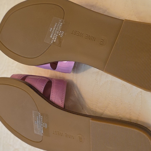 Nine West Pink leather sandals 2 pair - Picture 6 of 7